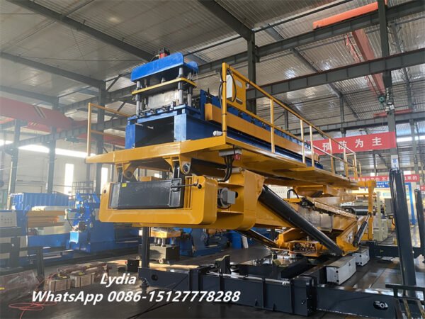 Crawler Type Tile Press Reverse Ceiling Lifting Platform Can Meet The Various Heights of Plant Construction