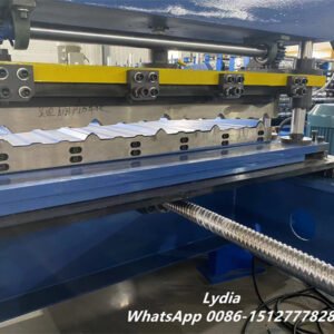 AG panel roofing machine