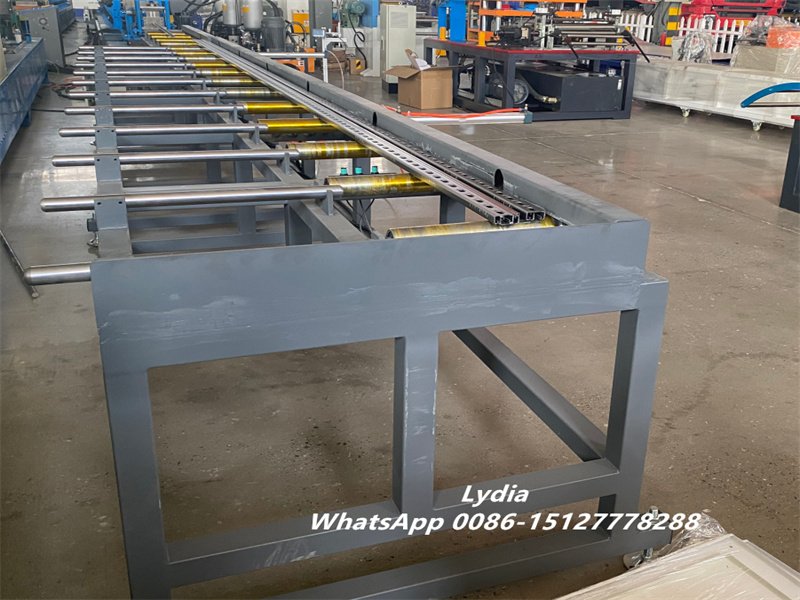 tube roll forming machine