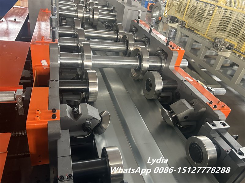 automatic roll forming machine