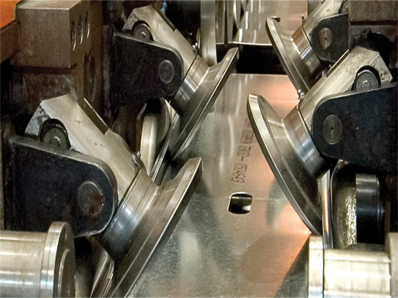 AISI 1000 C stud manufacturing machine