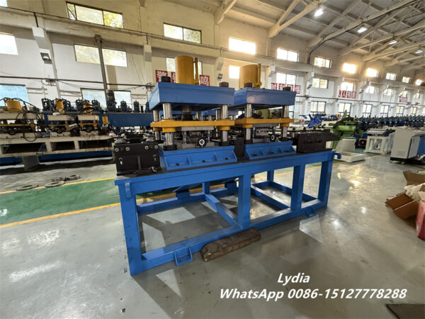 Heavy CZ Purlin22 Hydraulic punching system of automatic C Z purlin roll former with flexible hole positioning