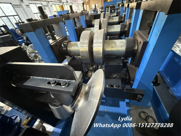 Heavy CZ Purlin26 Automatic C to Z changeover system on C Z purlin roll forming machine controlled by PLC