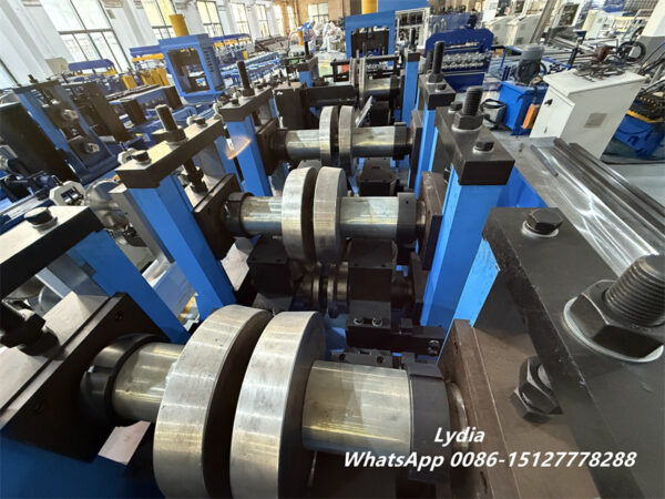 Heavy CZ Purlin27 Automatic C to Z changeover system on C Z purlin roll forming machine controlled by PLC