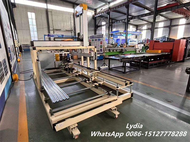 automatic stacker for omega channel roll forming machine