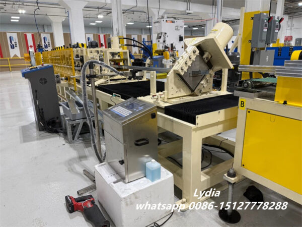 Track004 slotted deflection track roll forming machine