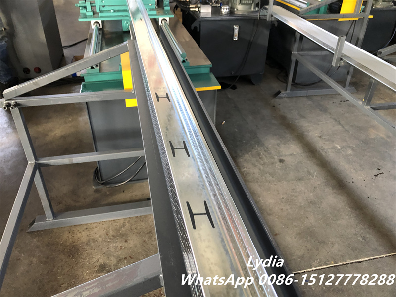 adjustable u channel roll forming machine