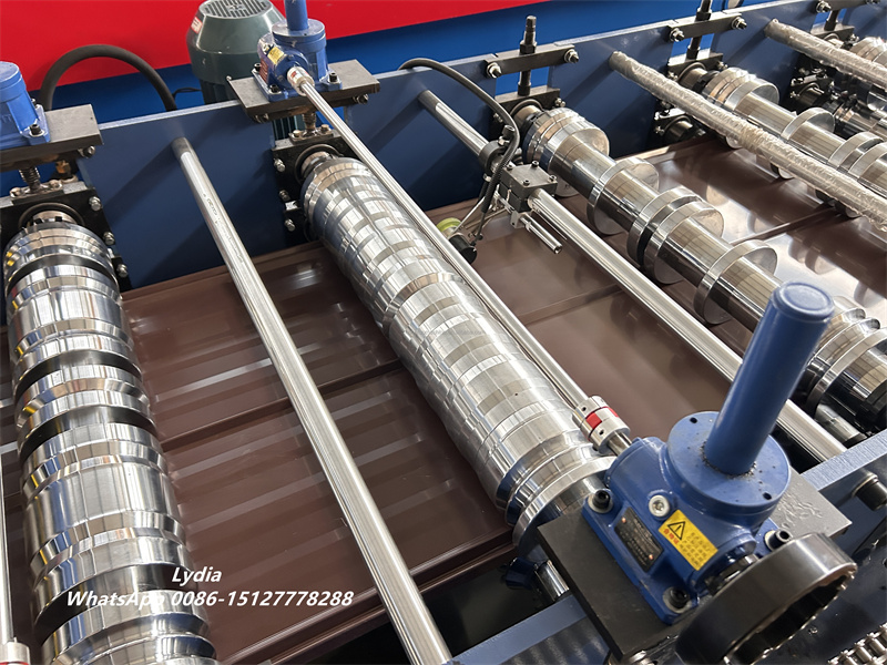 5V crimp roofing panel roll forming machine
