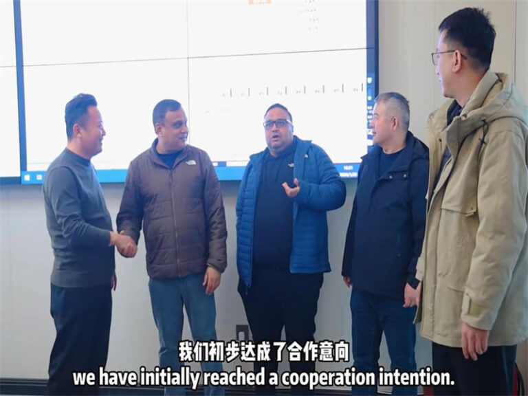 Zhongtuo welcoming U.S. customers for garage door machine cooperation