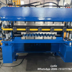 Double layer metal roofing sheet roll forming machine in factory