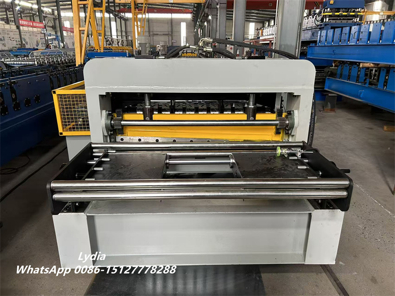 metal deck panel forming machine