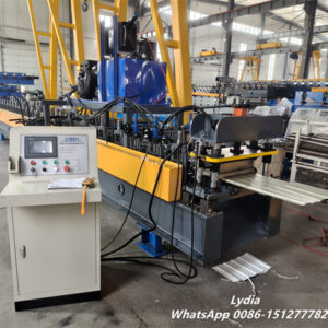 oplus_2097152 16-inch 4V Soffit Roll Forming Machine full production line