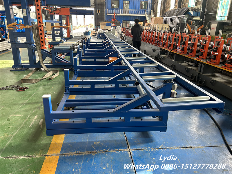 high speed CZ purlin roll forming production