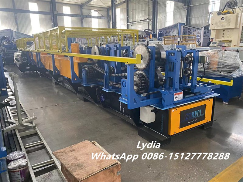Hydraulic decoiler and CZ purlin forming machine system