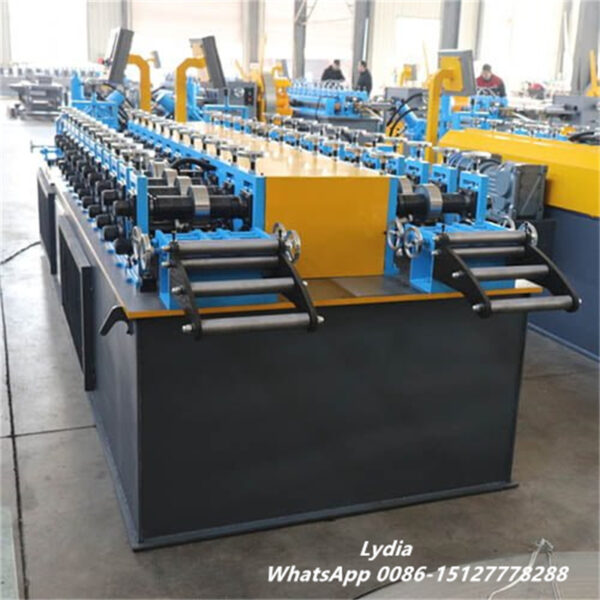 Combo hat profile and wall angle06 stud and track machine with servo tracking cutting system