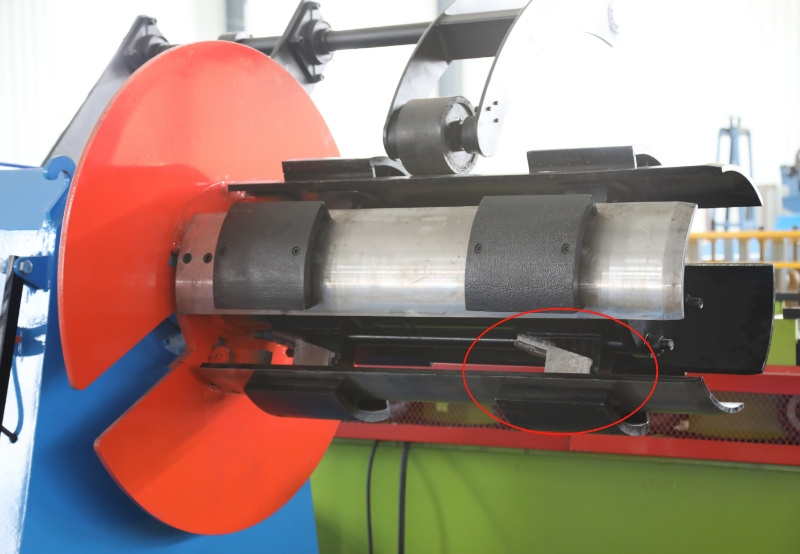 hydraulic uncoiler sliding block expansion system