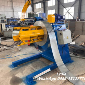 Hydraulic punching and servo feeding system for steel door panel production
