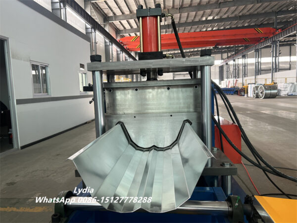 T5 lamp reflector machine