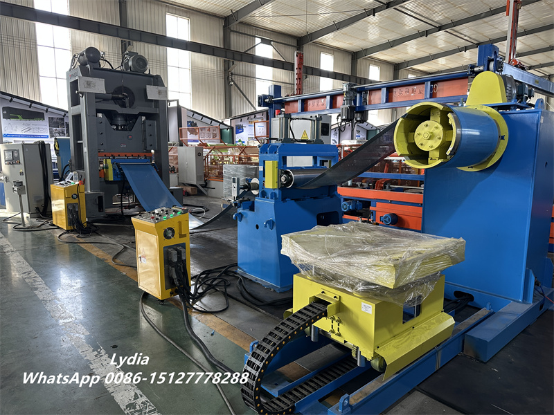 Inline press and punching system in roll forming machine production line