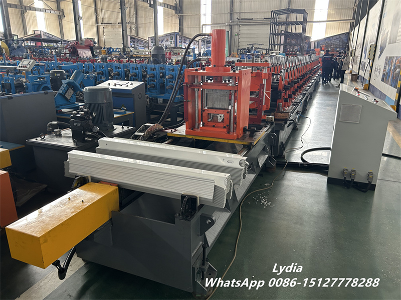 hydraulic punching system for scaffold plank roll forming machine