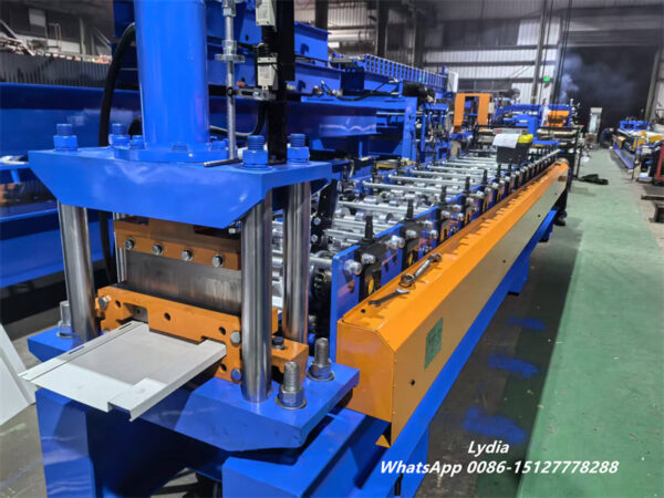 Wall cladding09 board and batten machine