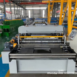 Pocket Rib roofing sheet profile with anti-siphon overlap design