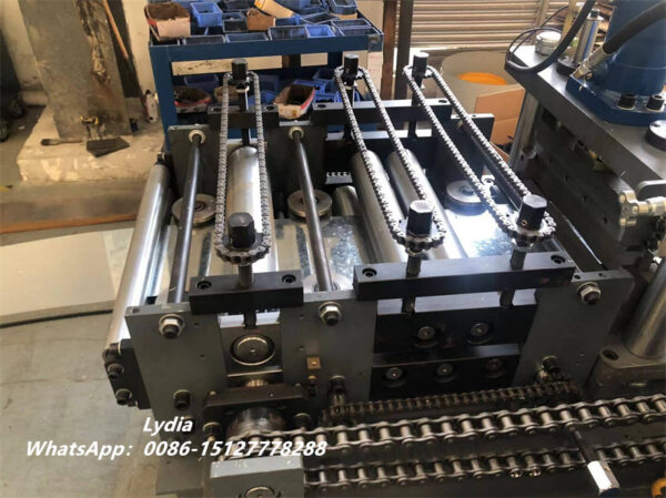 C purlin02 Hydraulic cutting system of automatic C purlin machine