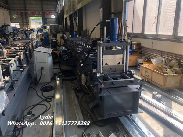 C purlin09 Galvanized steel C purlin profile produced by roll forming machine