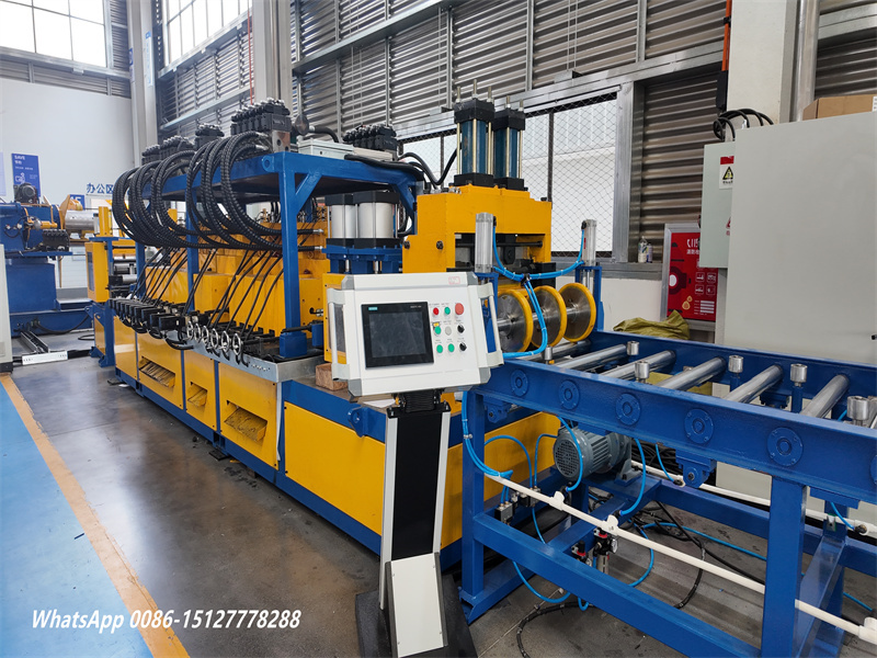 eave strut roll forming machine