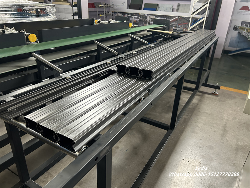 Metal fence sheet roll forming machine factory