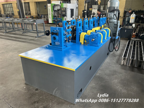 Friction Rock Bolts Machine12 Friction bolt installation showing slotted tube driven into rock borehole