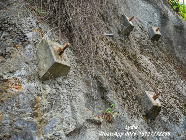 Automatic friction bolts machine producing split set rock bolts for mining and tunnel support applications