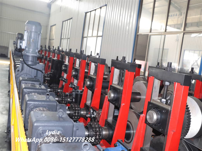 interchangeable purlin forming line