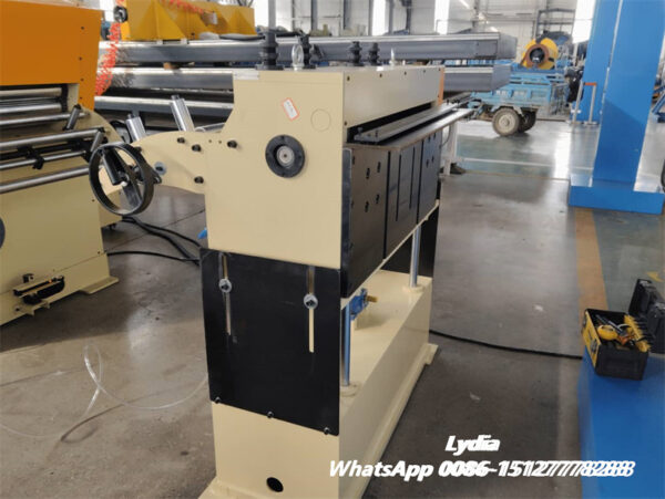 6T Hydraulic decoiler0708 Heavy Duty 6 Ton Hydraulic Decoiler with Precision Straightening Rollers
