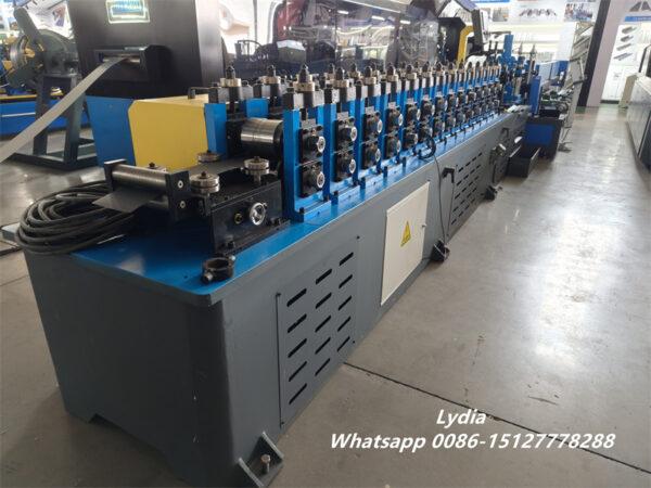 oplus_2097152 hydraulic cutting fence panel machine