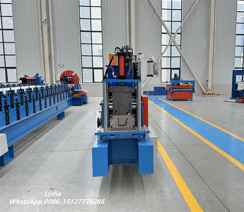 PLC controlled metal gutter roll forming machine