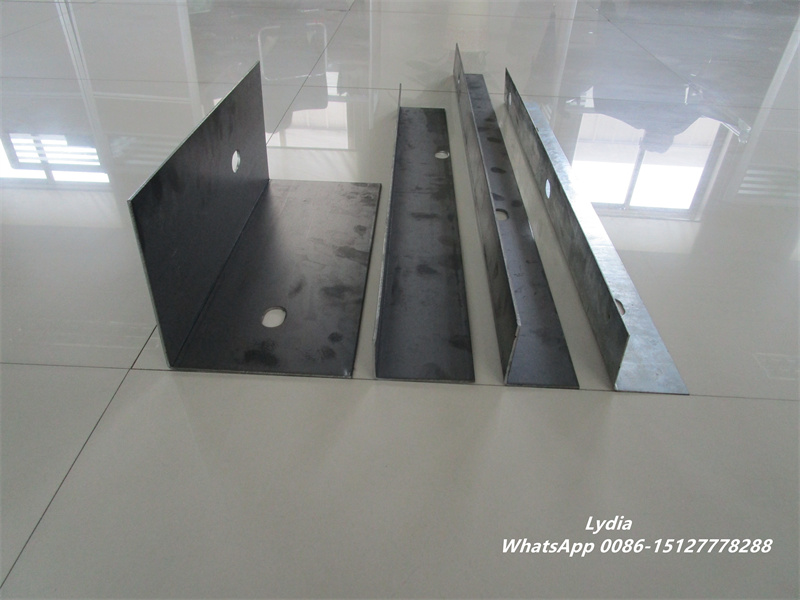 Unequal L angle roll forming machine production line