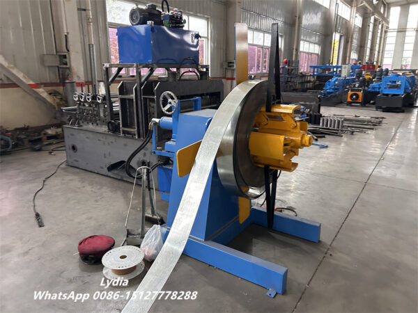 Solar Brackets Machin113 Hydraulic decoiler for solar bracket roll forming machine