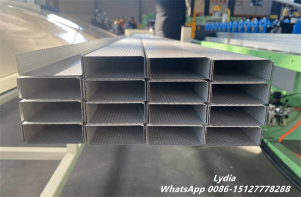 U Trailer Plank06 Steel trailer plank roll forming equipment