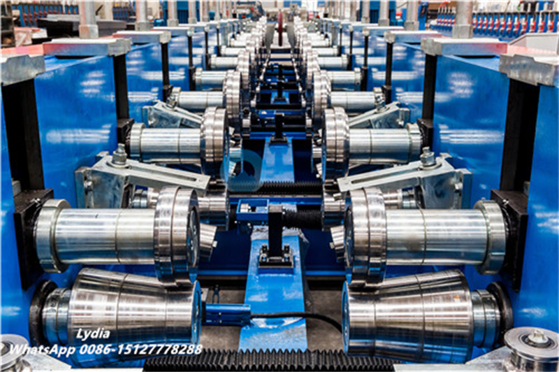 Cable tray roll forming machine producing perforated cable trays