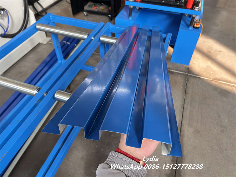 90 degree horizontal wall cladding roll forming machine for metal panel production