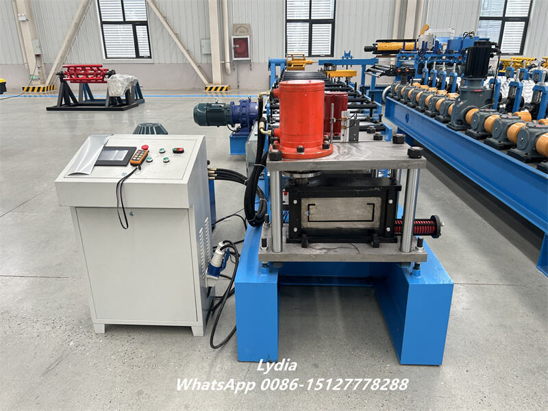 Automatic C channel roll forming machine with hydraulic punching