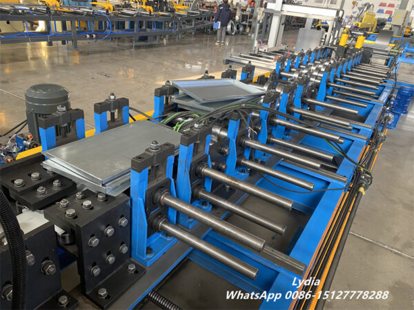 Cassette Facade22 hydraulic corner cutting system for rainscreen facade cassette panel forming machine Cr12MoV blade