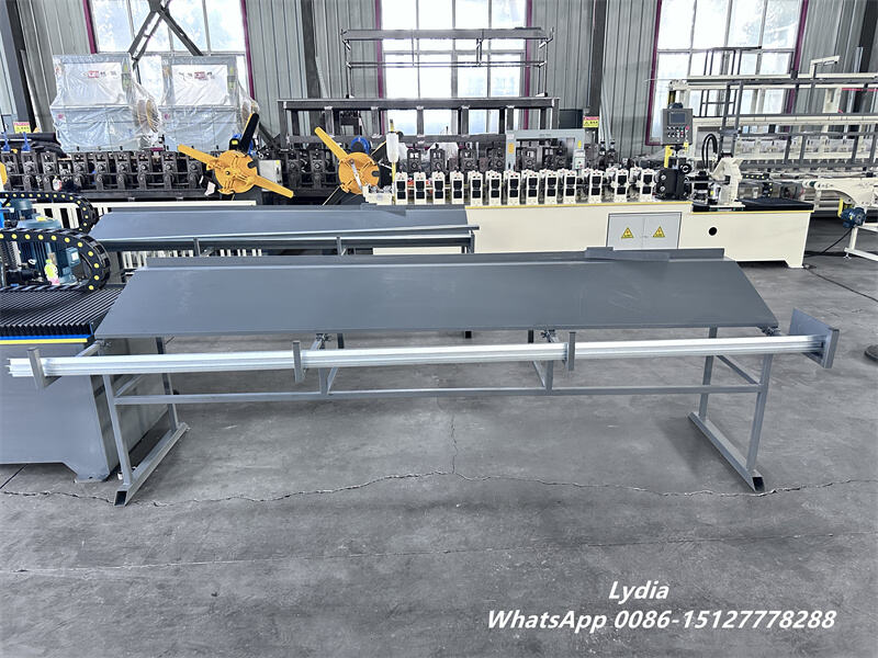 Omega roll forming machine with 3 ton manual decoiler