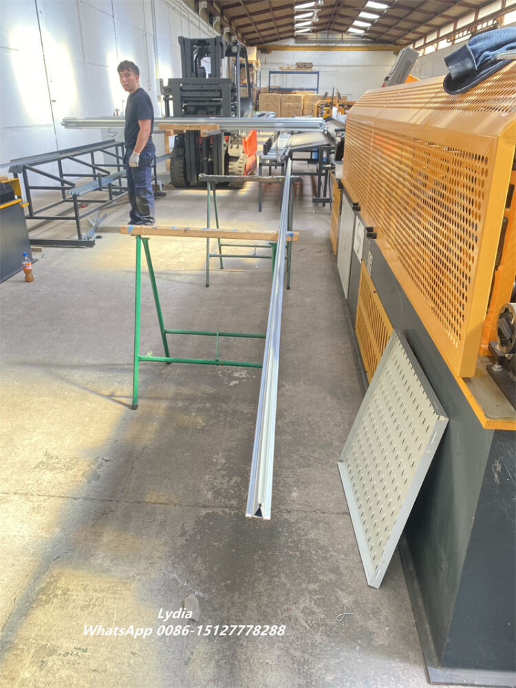 Spring Tee Triangle Tee06 Hydraulic Flying Tracking Cutting System for Triangle Tee Roll Forming Machine