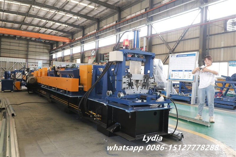 Omega purlin forming machine with PLC control