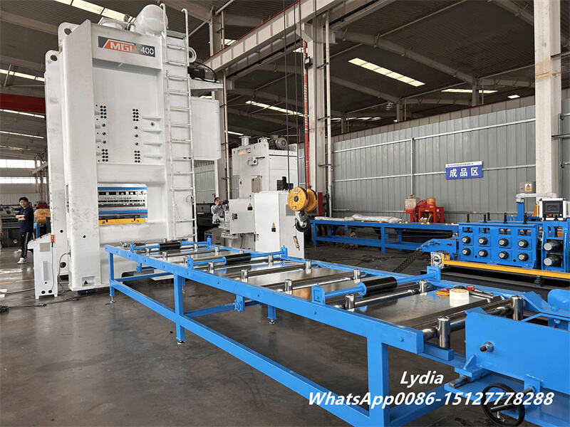 Cable tray roll forming machine with punching system