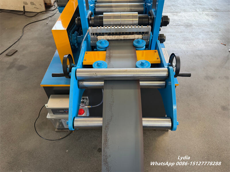 C shaped purlin forming machine with automatic punching and cutting